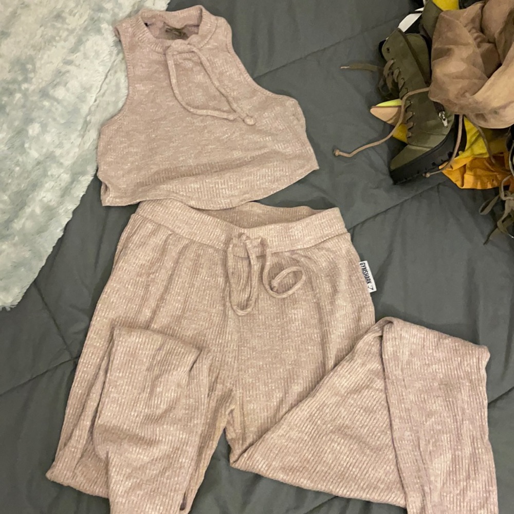 Gymshark slounge wear